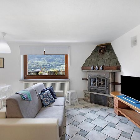 Casa Sabrina - Appartamento Blu Aosta Esterno foto