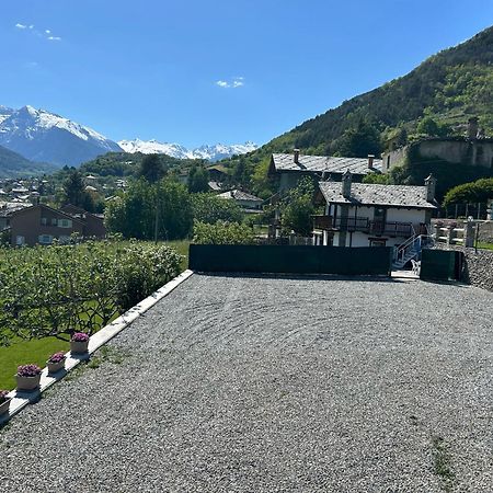 Casa Sabrina - Appartamento Blu Aosta Esterno foto