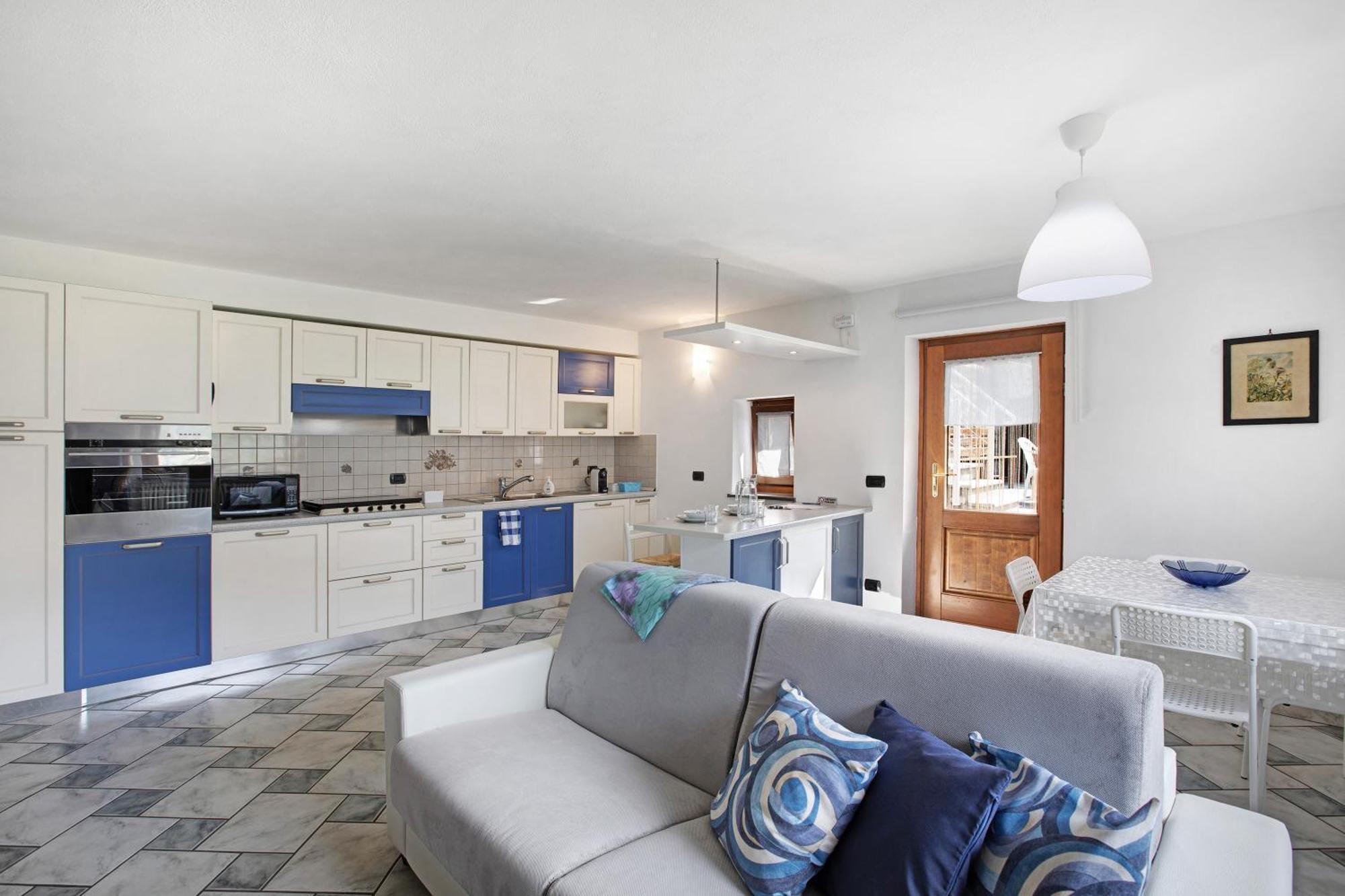 Casa Sabrina - Appartamento Blu Aosta Esterno foto
